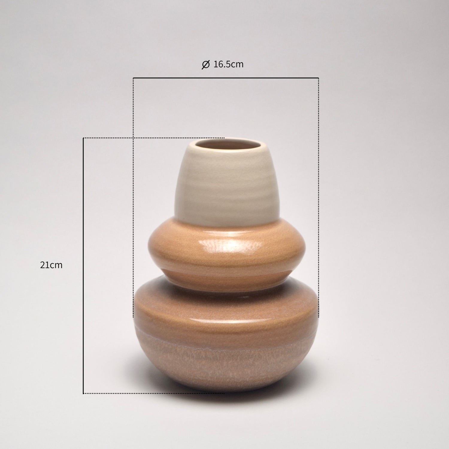 Ombre Ceramic vase with three distinct sections on a light light background with measurements indicated.
